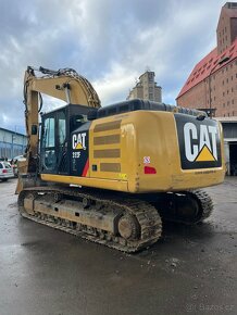 CAT 330FNL - 2