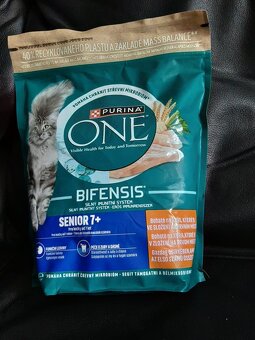 Purina Pro Plan MEDIUM + Purina ONE BIFENSIS + deka - 2