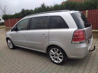 Opel Zafira 1.9CDTi 110kW Automat 7Mist - 2