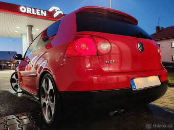 VW VOLKSWAGEN GOLF  5 GTI  -  2,0TFSi  147kW   PRVNÍ MAJITEL - 2