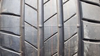 Nové letní pneu 235/55/17 Bridgestone - 2