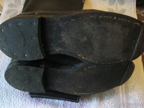 staré kožené boty - 2