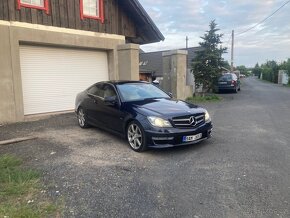 Mercedes C220 CDI 125kw AMG coupe NEPOJIZDNE - 2