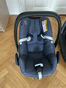 Maxi-Cosi Pebble Plus + isofix základna 3wayfix - 2