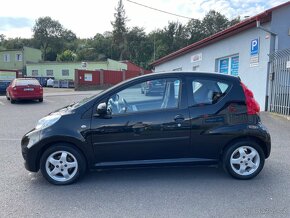 Peugeot 107, 1,0 KLIMA JEN 53 TIS KM, SERVISKA - 2