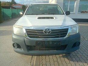 Toyota Hilux DC 2.5 I D-4D Terra 08/2013 - 2