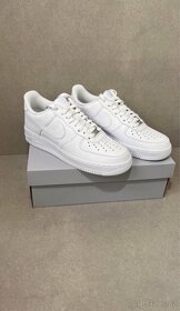 Nike Air Force 1 Low '07' White - 2