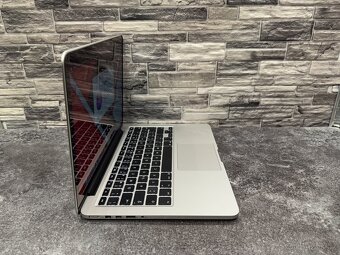 MacBook Pro 13" 2015 i5 / 8GB / 256GB - 2