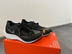 Nike ZoomX Vaporfly Next% 2 - 2