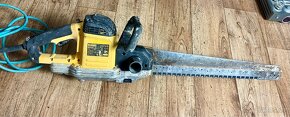 Pila Dewalt DWE397 Aligátor na cihly - 2