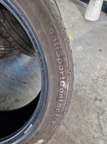 235/40 R18 - 2