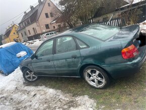 Audi A4 B5 1.6 rok 1995  na opravu  nebo ND - 2