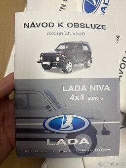 Lada originál servisní knížka a návod - 2