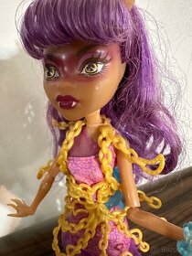 Clawdeen Haunted Monster high - 2