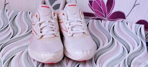 SENZAČNÍ DÁMSKÉ BOTASKY REEBOK EASY TONE - vel. 40 - 2