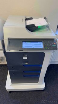 HP LaserJet Enterprise CM4540 MFP - 2