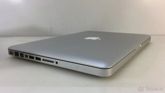 Apple MacBook Pro 15" - 2