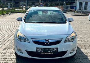 Opel Astra J 1.7CDTI Cosmo Aut.Klima Tempomat Handsfree - 2