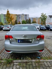 Avensis - 2