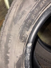 Zimní pneu 215/60R16 - 2