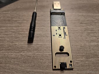 USB 3.1 adaptér pro M.2 NVME SSD nový + mini dárek - 2