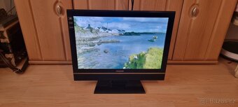 Malá LCD TV 22" 56cm - 2