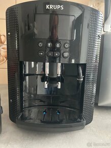 Prodám KRUPS Espresseria Auto Pisa Black EA815070 - 2