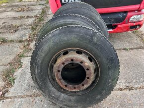 Prodám kompletní pneu 295/80R 22.5 - 2