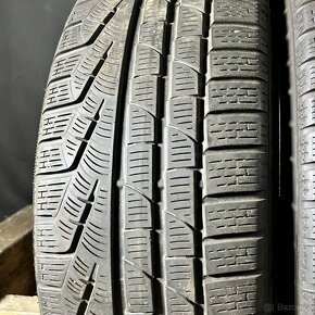 Zimní pneu 235/55 R18 104H Pirelli 4,5mm - 2