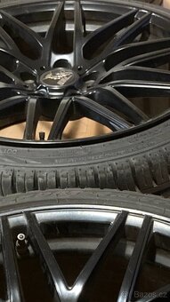 Ultra Wheels Race 8,5x18 ET 45 5x112 225/40 R18 66,6-57,1 - 2