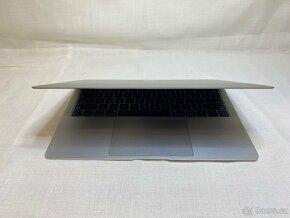 13 APPLE MacBook Air i5 1,6GHz RETINA faktura ZÁRUKA 6-24měs - 2