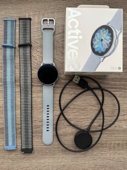 Chytré hodinky Samsung Galaxy Watch Active2 40mm, stříbrná - 2