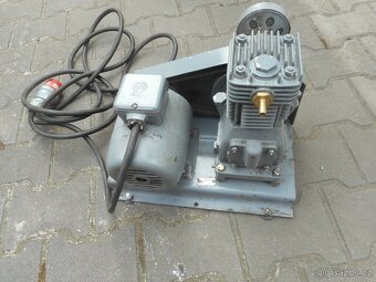 kompresor original tovarni vyroby 380V, TYP S-112 - 2