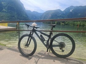 Prodam Trek Supercaliber 9.8 XO P1 ASX mattblack 2023 - 2