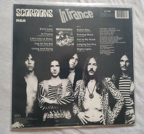 Scorpions LP, podpis atd - 2