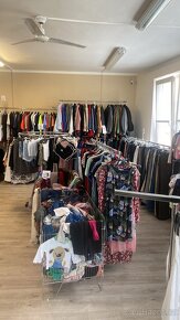 Zavedená provozovna secondhand Tišnov kompletně vybavená - 2