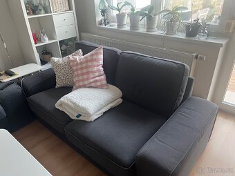 2 sedačky IKEA KIVIK sestavené jako rohové sezení - 2