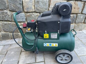 Bezolejový kompresor METABO Basic 250-24 W OF - 2