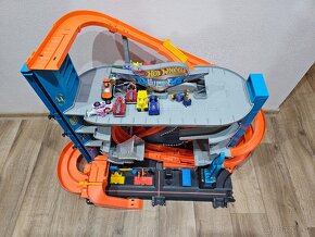 Hot Wheels - garáže - 2