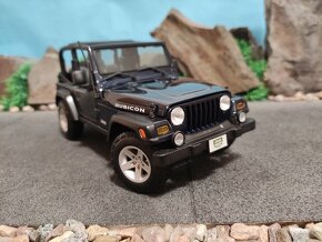 Prodám model 1:18 Jeep Wrangler rubicon - 2