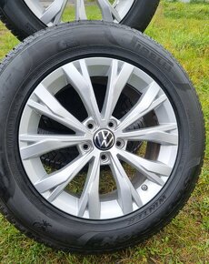 Pěkná orig.zimní sada VW TIGUAN 17" 5x112 pneu 215/65/17 - 2