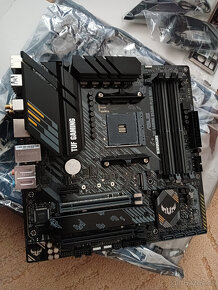 ASUS TUF GAMING B550M-PLUS WIFI II + CPU + RAM, sock. AM4 - 2