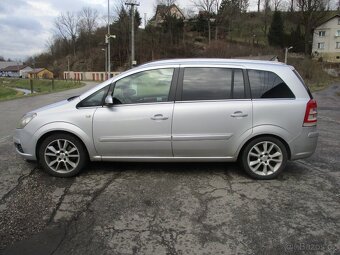 OPEL ZAFIRA II 1.9 CDTi, 7 míst, nové STK - 2