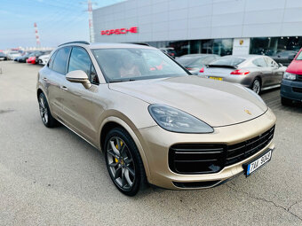 PORSCHE CAYENNE TURBO 2019 o výkonu 404 kW - 2