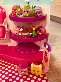 Shopkins Cupcake Queen Cafe - 2