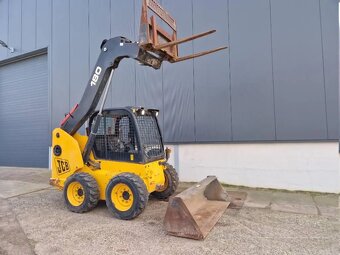 Smykový nakladač JCB Robot 180 - 2