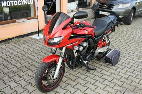 Yamaha FZS 600 Fazer - 2