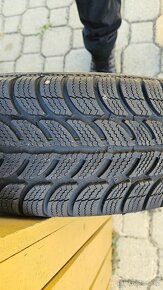 Zimni pneu 165/65 R14 + plechače - 2