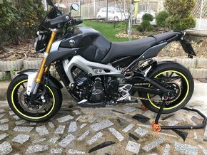 Yamaha MT09 Street Rally - 2