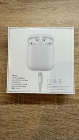 Prodám Apple AirPods 2 bezdrátová sluchátka - 2